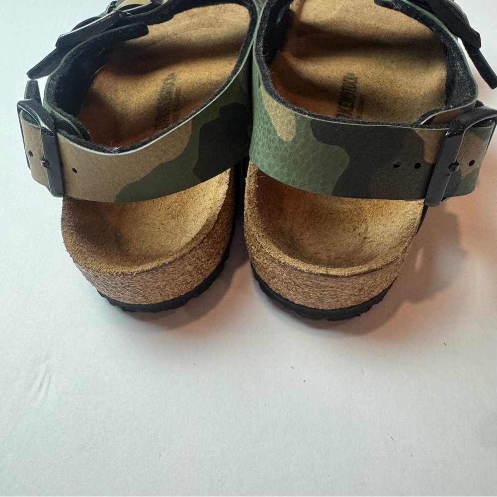 Birkenstock ‘Milano’ Kids Leather Camo Sandals - Picture 4 of 5